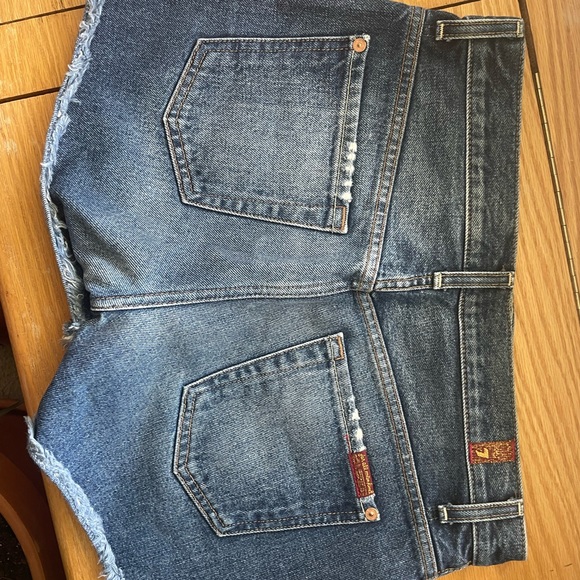 7 For all mankind  Jean shorts - Picture 3 of 3